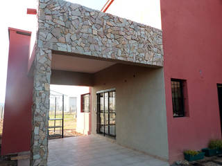 VIVIENDA ROLDAN 3, ECOS INGENIERIA ECOS INGENIERIA Single family home