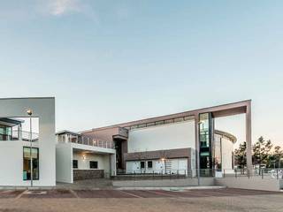 National English Literary Museum, Intsika Architects (Pty) Ltd Intsika Architects (Pty) Ltd 商業空間