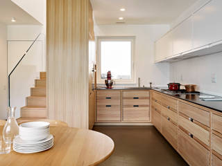 homify Kitchen Wood effect