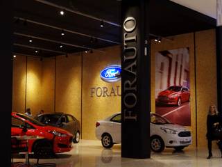 FORD FORAUTO - CRICIÚMA SC, Arching - Arquitetos Associados Arching - Arquitetos Associados Commercial spaces