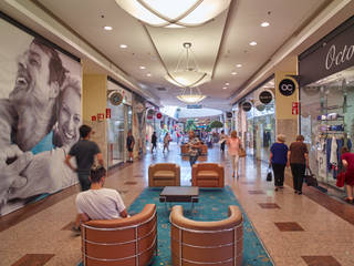 Coimbra Shopping, Adolfo Usier Fotógrafo em Coimbra Adolfo Usier Fotógrafo em Coimbra Pasillos, vestíbulos y escaleras modernos