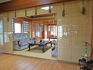 座敷簾 詩, 井上スダレ株式会社 井上スダレ株式会社 Country style living room Bamboo Wood effect