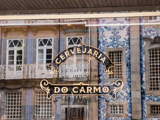 Cervejaria do Carmo (Porto), Think Bold Studio Think Bold Studio Janelas e portas clássicas