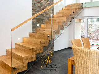 Wooden stairs - completed projects, Roble Roble Modern corridor, hallway & stairs