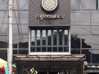 The Coffeenatics in Medan, Spasi Architects Spasi Architects Ruang Komersial Besi/Baja