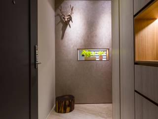 澄淨舒心:  走廊 & 玄關 by 楊允幀空間設計