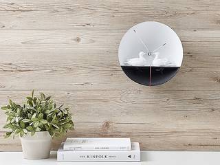 Living Room Wall Styling, Just For Clocks Just For Clocks Salas de estilo moderno Cerámico