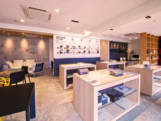 HIKARINOMORI SHOWROOM, FANFARE CO., LTD FANFARE CO., LTD Commercial spaces