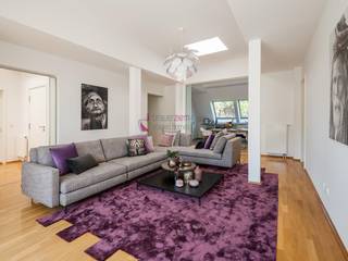 Home Staging eines Penthouses in Berlin Dahlem, staged homes staged homes Minimalistyczny salon