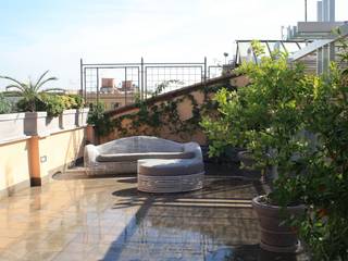 OUTDOOR LIVING PENTHOUSE, A3PAESAGGIO A3PAESAGGIO Patios & Decks Grey