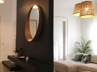Appartamento romano in bianco e nero, Home Lifting Home Lifting Minimalist corridor, hallway & stairs Black