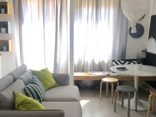 Mini appartamento in grigio, Home Lifting Home Lifting Scandinavian style living room