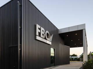 Aerocardal FBO, Bschneider Arquitectos e Ingenieros Bschneider Arquitectos e Ingenieros Ruang Komersial