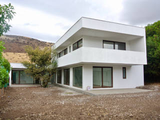 Casa La Reserva, AtelierStudio AtelierStudio Minimalist houses