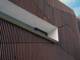 'S' house, Simple Projects Architecture Simple Projects Architecture Casa unifamiliare Ferro / Acciaio Effetto legno