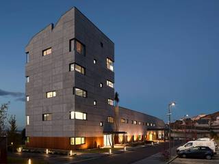 Nordial Center of Mirandela - Mjarc by Maria João e Ricardo Cordeiro, MJARC - Arquitetos Associados, lda MJARC - Arquitetos Associados, lda พื้นที่เชิงพาณิชย์