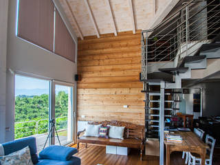 Casa in legno a Montonate, Varese, Novello Case in Legno Novello Case in Legno Livings de estilo escandinavo Madera Acabado en madera