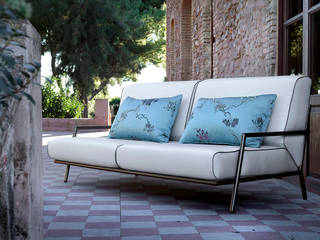 LUCIO In & Out Collection in Spain, S. T. Unicom Pvt. Ltd. S. T. Unicom Pvt. Ltd. Jardines modernos