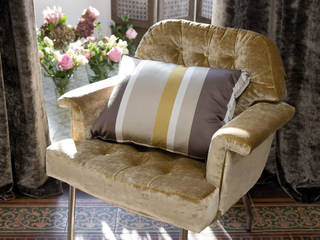 Los textiles que necesitas, Enzo Lanzi Enzo Lanzi Classic style living room Sofas & armchairs