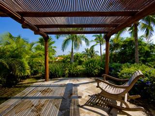 Casa Cariza, BR ARQUITECTOS BR ARQUITECTOS فناء أمامي خشب Wood effect