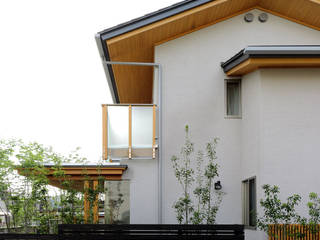 街と交感する家, 竹内建築設計事務所 竹内建築設計事務所 Rumah kayu