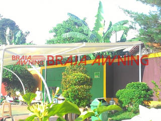 Tenda Membrane @Kolam Renang Jakarta, Braja Awning & Canopy Braja Awning & Canopy Jardins modernos Sintético Castanho