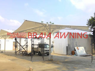 Tenda Membrane Ruang Publik Jakarta, Braja Awning & Canopy Braja Awning & Canopy Jardin moderne Synthétique Marron