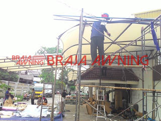 Canopy Membrane @Pabrik Garment Jakarta, Braja Awning & Canopy Braja Awning & Canopy Balcones y terrazas de estilo moderno Sintético Marrón