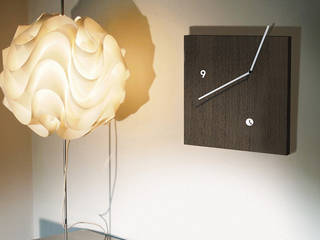 Living Room Wall Clock, Just For Clocks Just For Clocks Livings modernos: Ideas, imágenes y decoración Madera Acabado en madera