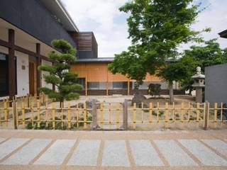 座敷のあるモダン住宅, Y.Architectural Design Y.Architectural Design บ้านและที่อยู่อาศัย ไม้จริง Multicolored