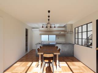 around, *studio LOOP 建築設計事務所 *studio LOOP 建築設計事務所 Dining room