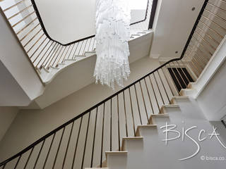Designer Staircase with A Bronze Balustrade , Bisca Staircases Bisca Staircases 樓梯 木頭 Wood effect