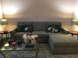 Project 4, ROSA PURA HOME STORE ROSA PURA HOME STORE モダンデザインの リビング