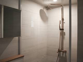 모던 빈티지 스타일의 따뜻한 집, 방배동 신호 나이스 38평, 홍예디자인 홍예디자인 미니멀리스트 욕실