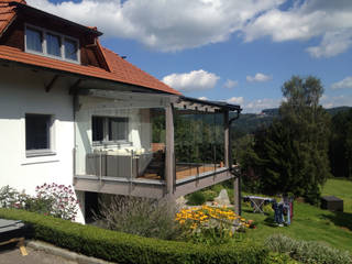 Sommergarten Glas auf Terrasse montiert, Schmidinger Wintergärten, Fenster & Verglasungen Schmidinger Wintergärten, Fenster & Verglasungen Anexos de estilo moderno Vidrio