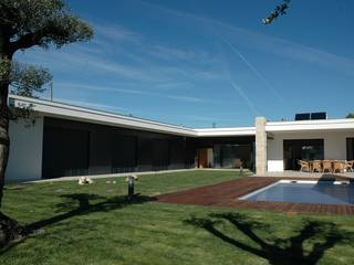 Casa em Gueifães, BLK-Porto Arquitectura BLK-Porto Arquitectura Rumah Minimalis