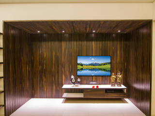 3 BHK at Borivali, A Design Studio A Design Studio ห้องนั่งเล่น ไม้ Wood effect