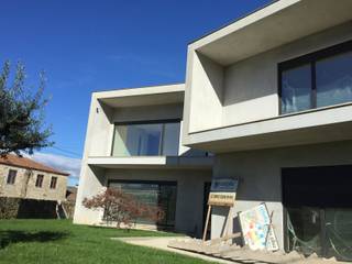 House IA | Barcelos, Cláudia Pinto Silva . arquitecta Cláudia Pinto Silva . arquitecta Casas de estilo minimalista