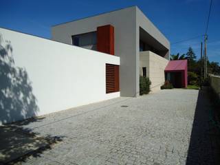 Casa do Esqueiro, ® PERFIL┳ Arquitectura ® PERFIL┳ Arquitectura บ้านเดี่ยว