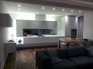 Appartamento Seregno, DELFINETTIDESIGN DELFINETTIDESIGN مطبخ ذو قطع مدمجة خشب White
