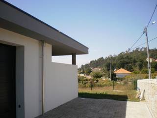 Casa das Neves, ® PERFIL┳ Arquitectura ® PERFIL┳ Arquitectura Carport