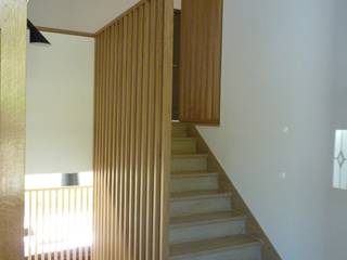 Rénovation maison à Cluny, BRUNO BINI BRUNO BINI Лестницы