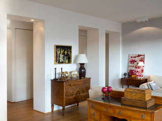 Casa parco Sempione, Costa Zanibelli associati Costa Zanibelli associati Modern living room Wood Wood effect