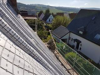 Dachsanierung in Hiddenhausen, Dachdeckermeisterbetrieb Dirk Lange Dachdeckermeisterbetrieb Dirk Lange Gable roof Bricks