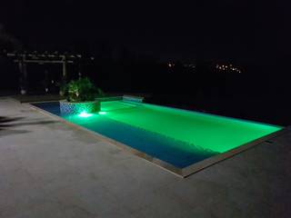 Piscinas em concreto, Kauer Arquitetura e Design Kauer Arquitetura e Design Garden Pool