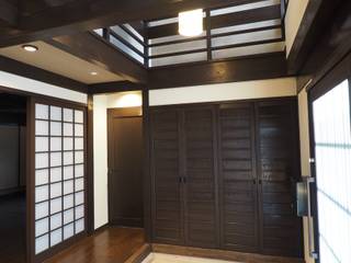 江戸時代から残る旧家, 一級建築士事務所 (有)ＢＯＦアーキテクツ 一級建築士事務所 (有)ＢＯＦアーキテクツ Asian style corridor, hallway & stairs