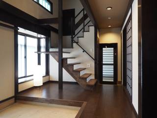 江戸時代から残る旧家, 一級建築士事務所 (有)ＢＯＦアーキテクツ 一級建築士事務所 (有)ＢＯＦアーキテクツ Asian style corridor, hallway & stairs