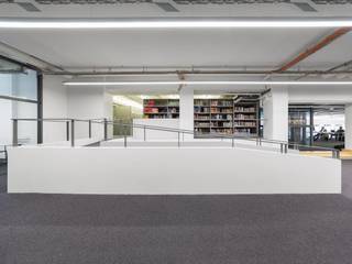 KRION at the nerve centre of the Technical University of Munich (TUM): its library, KRION® Porcelanosa Solid Surface KRION® Porcelanosa Solid Surface Ruang Media Modern