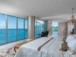 master suite com vista panorâmica para o mar PROCAVE Quartos modernos Madeira Acabamento em madeira Camas e cabeceiras