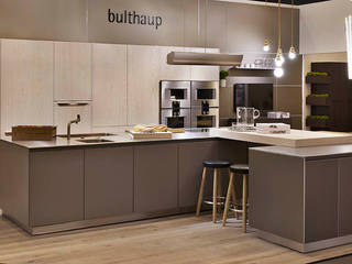 100% Design 2013: Kitchen Architecture's bulthaup b3 stand, Kitchen Architecture Kitchen Architecture Modern kitchen